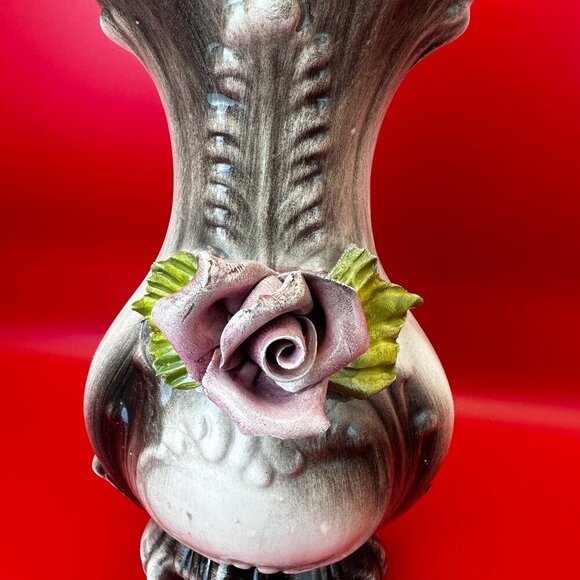 VTG ITALIAN 8" PORCELAIN VASE, FOOTED w/RAISED PINK ROSE ON A LEAVES - Picture 2 of 8